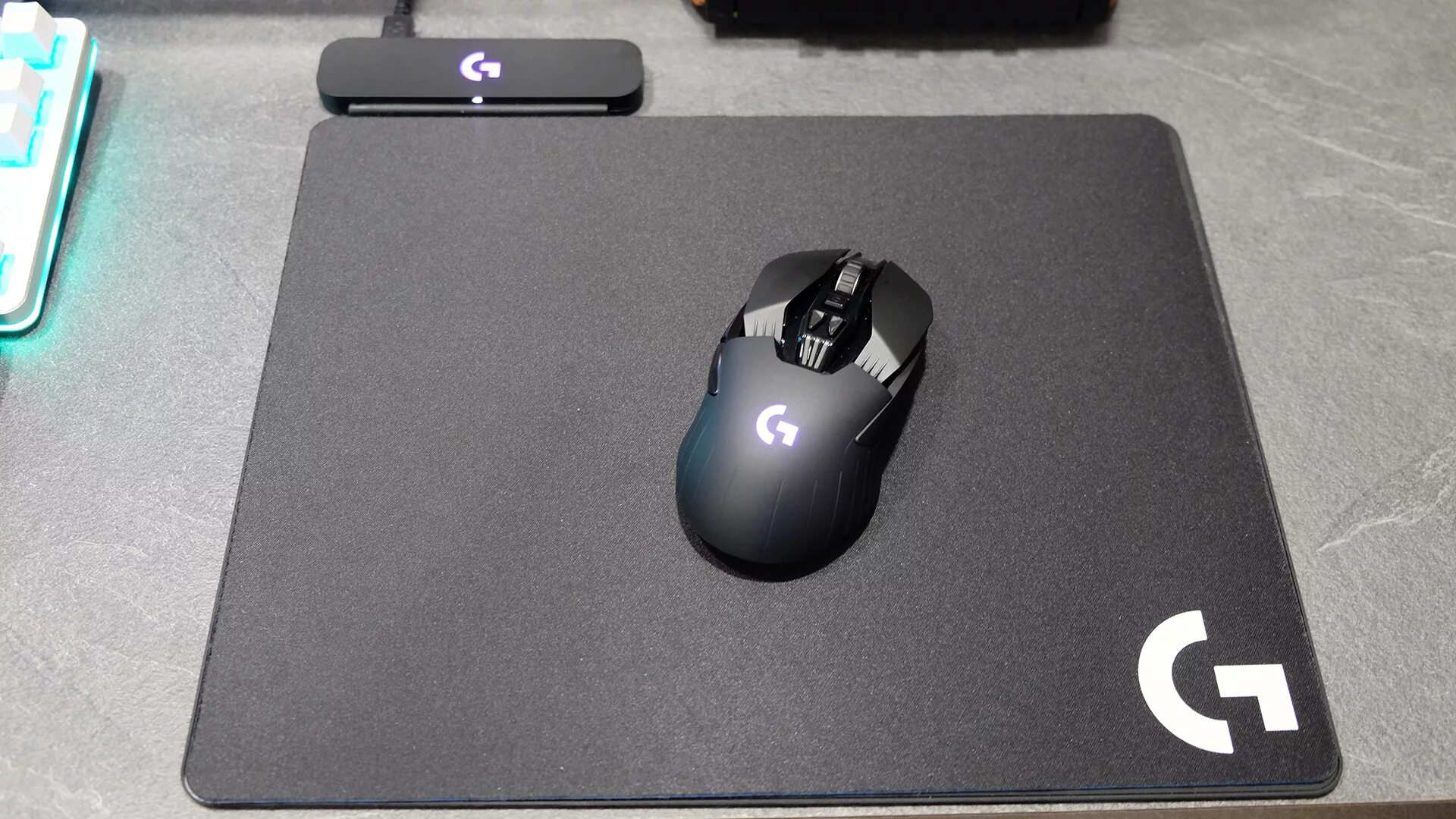 Logitech mouse pad. Logitech g g240. mouse pad logitech g powerplay. logitech g powerplay. логитек g640.