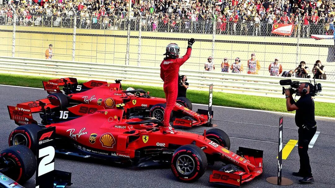 Техники формулы 1. F1 Сочи 2019. Grand prix Formula 1. Формула 1 Сочи Феррари. Феррари гонки формула 1.