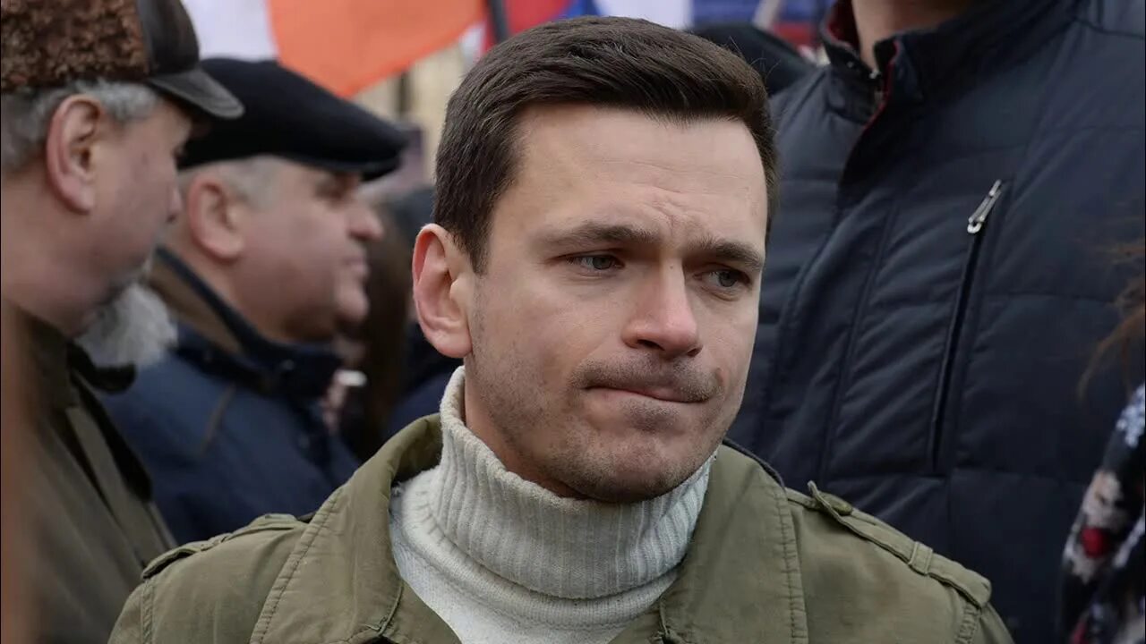 Представитель оппозиции. Илья Яшин. Илья Яшин оппозиционер. Илья Яшин оппозиция. Илья Яшин 2022.