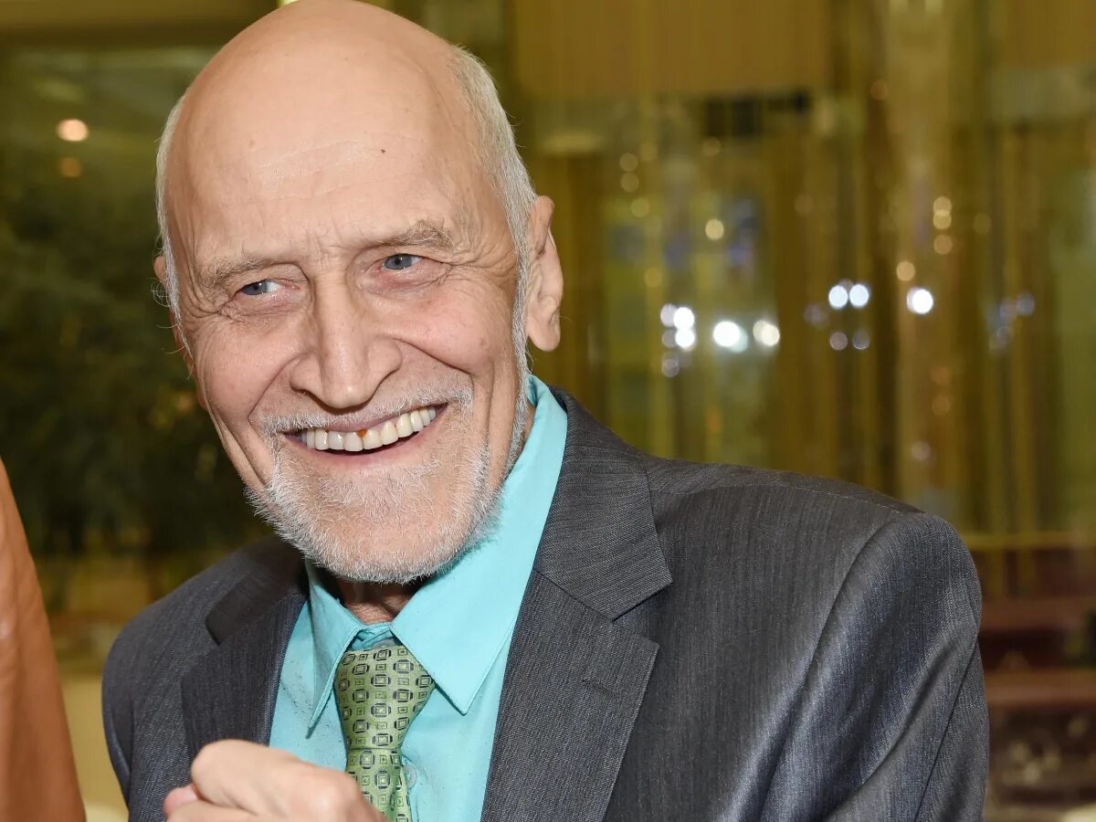 Николай дроздов. Дроздов николай николаевич в мире животных. Ведущий николай дроздов. Николай дроздов 2000. Ведущему николаю дроздову.