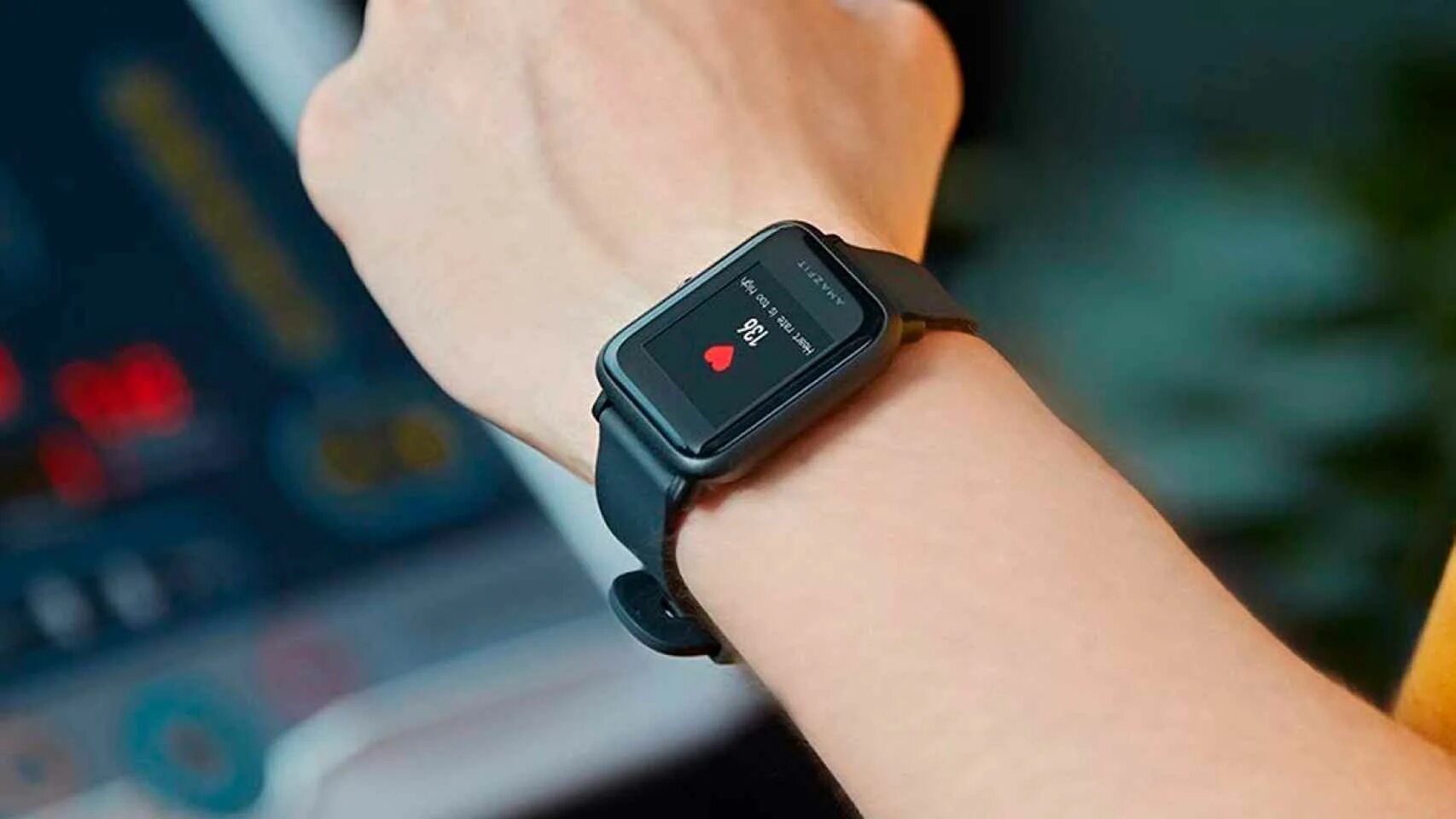 Часы amazfit bip smartwatch. Смарт-часы xiaomi amazfit. смарт-часы amazfit bip 3. умный браслет amazfit band 5. xiaomi huami amazfit.