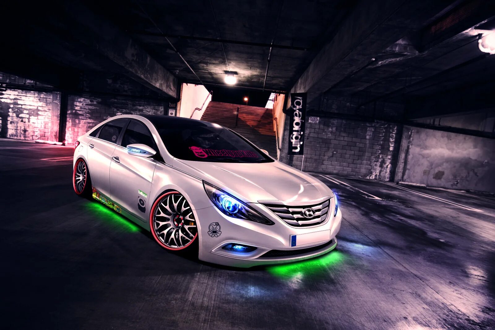 Тюнингованный хендай. Hyundai Sonata 2014 Tuning. Hyundai Sonata 2013 Tuning. Hyundai Sonata 2010 Tuning. Тюнингованный Хендай Соната.