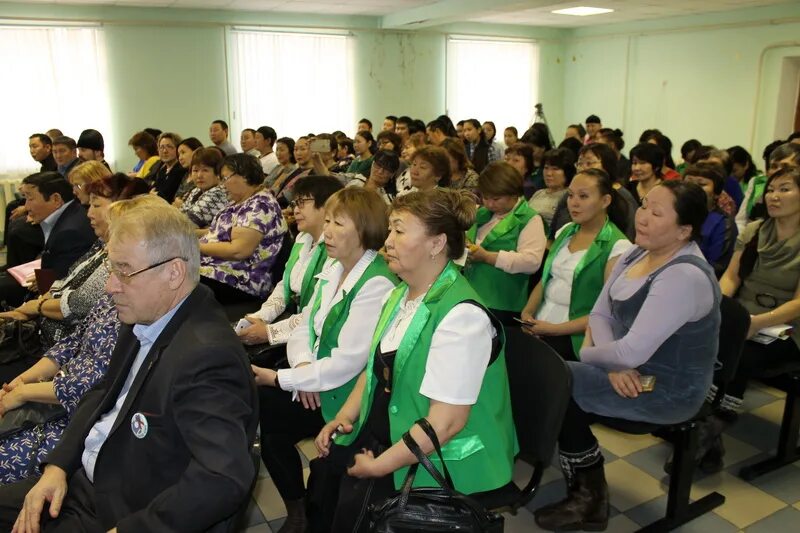 крест-хальджай томпонского района. крест-хальджай якутия. ветераны баягантайского наслега томпонского района. томпонский район село крест-хальджай. праздник в деревне.