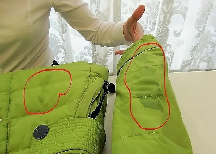 белые пятна на куртке. как убрать разводы на пуховике после стирки. постирать пуховик. пятна на пуховике. разводы на пуховике после стирки.