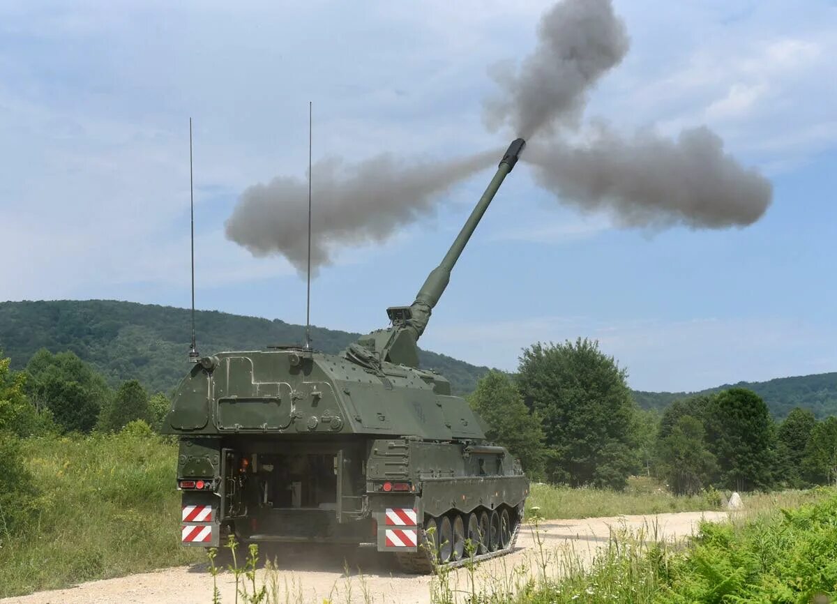 Гаубица pzh 2000 интенсивная стрельба. Полигон 2000. Pzh 2000 изнутри. Немецкая гаубица pzh 2000. Основы информационной безопасности курс лекций галатенко.