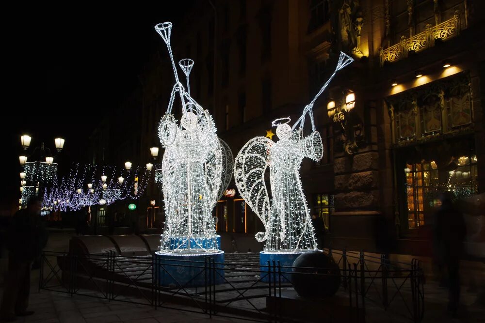 санкт-петербург новогодняя малая садовая 2021. украшение невского проспекта в 2021 году. питер новогодний катькин сад. где украсили питер к новому году. гостиный двор санкт-петербург 2021.