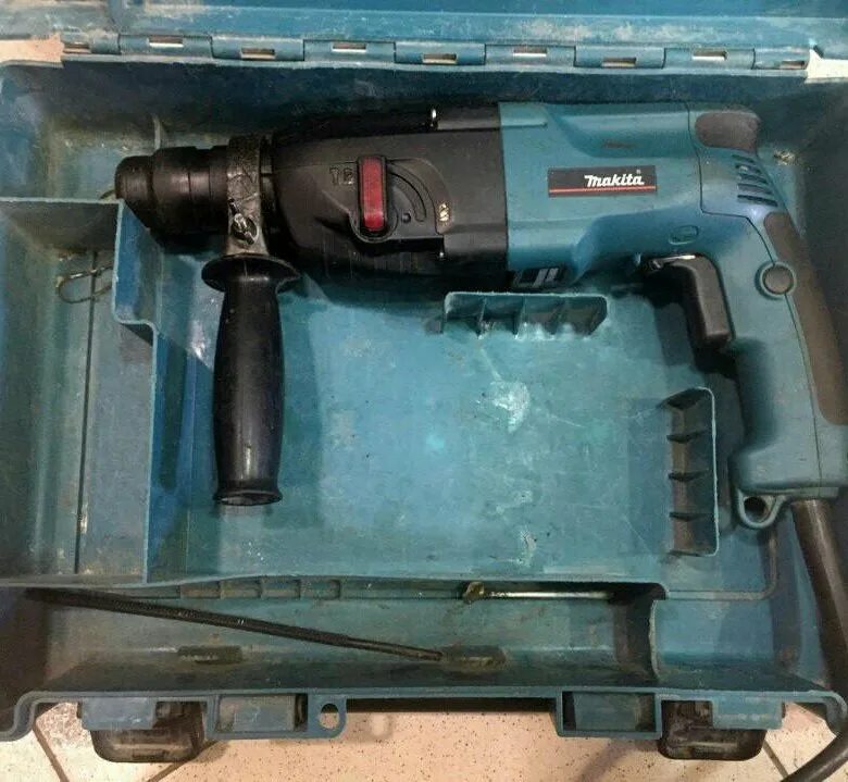 Перфоратор макита бу. Makita hr2440. Макита 2440. Makita 2440 перфоратор. Hr2440.