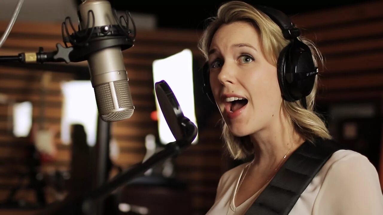 Pomplamoose Nataly Dawn. Натали Доун Кнутсен. Bust kneecaps Pomplamoose. Pomplamoose солистка.