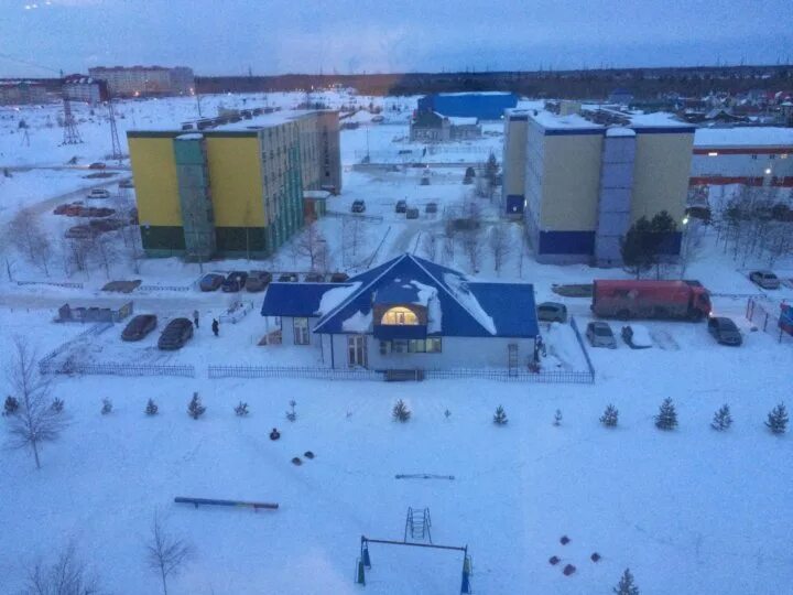 Нижневартовск поселок излучинск. Авто излучинск. Строителей 7 излучинск. Фото аварий в излучинске осенью. Излучинск , пионерная 5а.