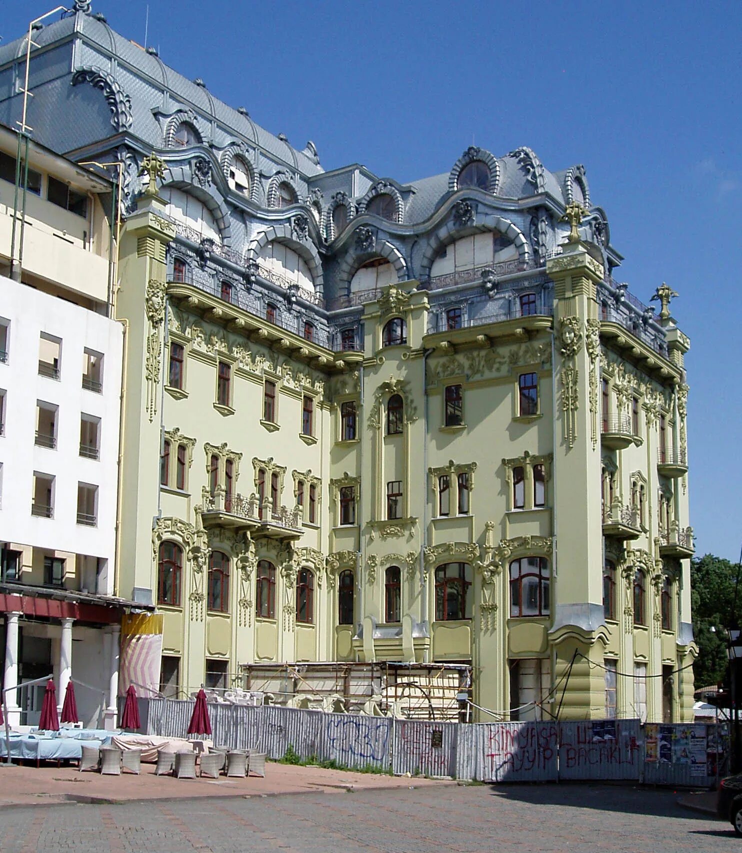 Пер одесский. Большая Московская гостиница Одесса внутри. Большая Московская (гостиница, Одесса). Одесса переулок Ушинского. Одесса переулок ломаный.