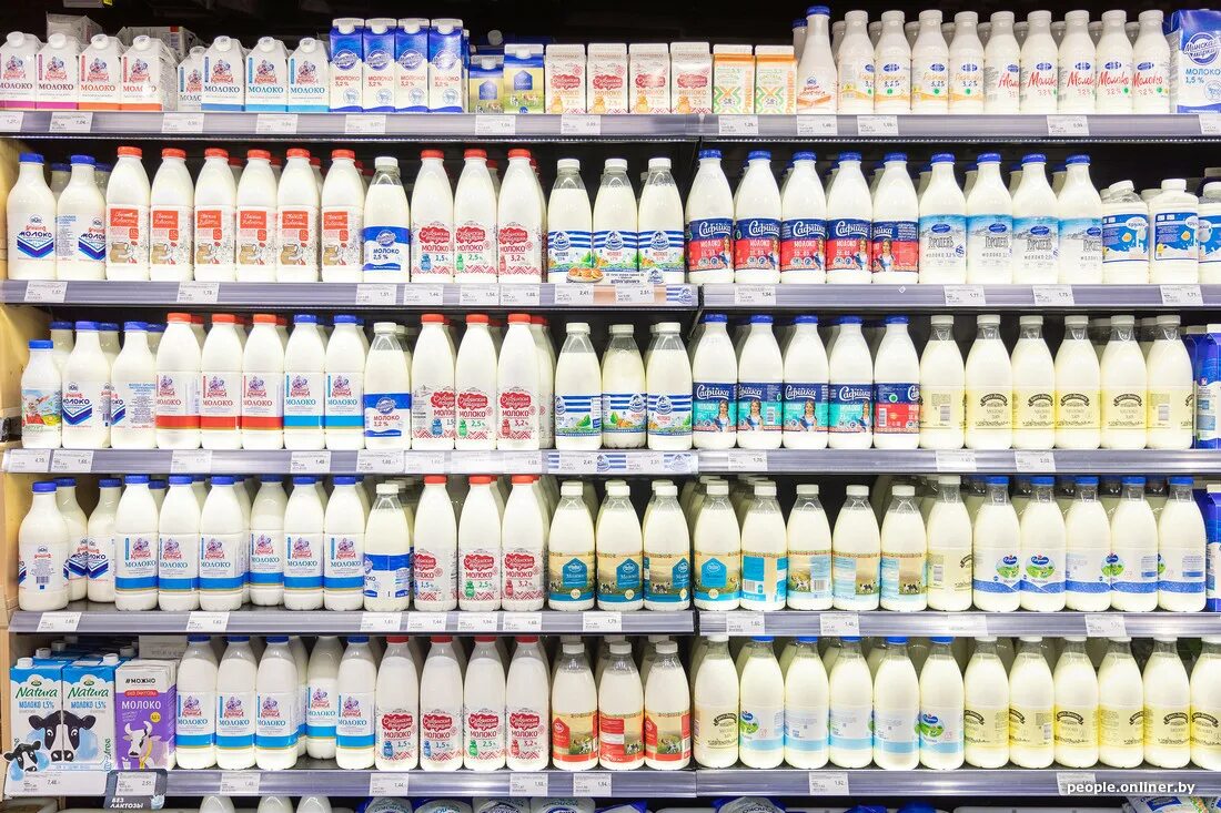 1 сорт молока. Виды молока в магазине. молоко свежесть. лидер молочная продукция. молоко в лидере.