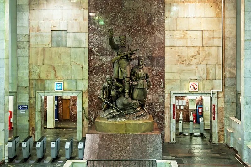 Метро партизанская. Станция Партизанская Москва. Московский метрополитен станция Партизанская. Партизанская (станция метро, Москва). Метро Партизанская вестибюль.