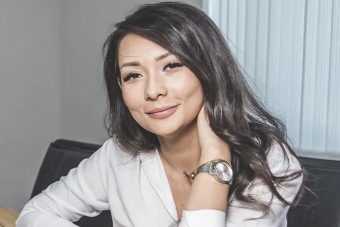 Anna kim. Барбара буи этикетка. Нуми рапас. Anna kim. Anna kim.