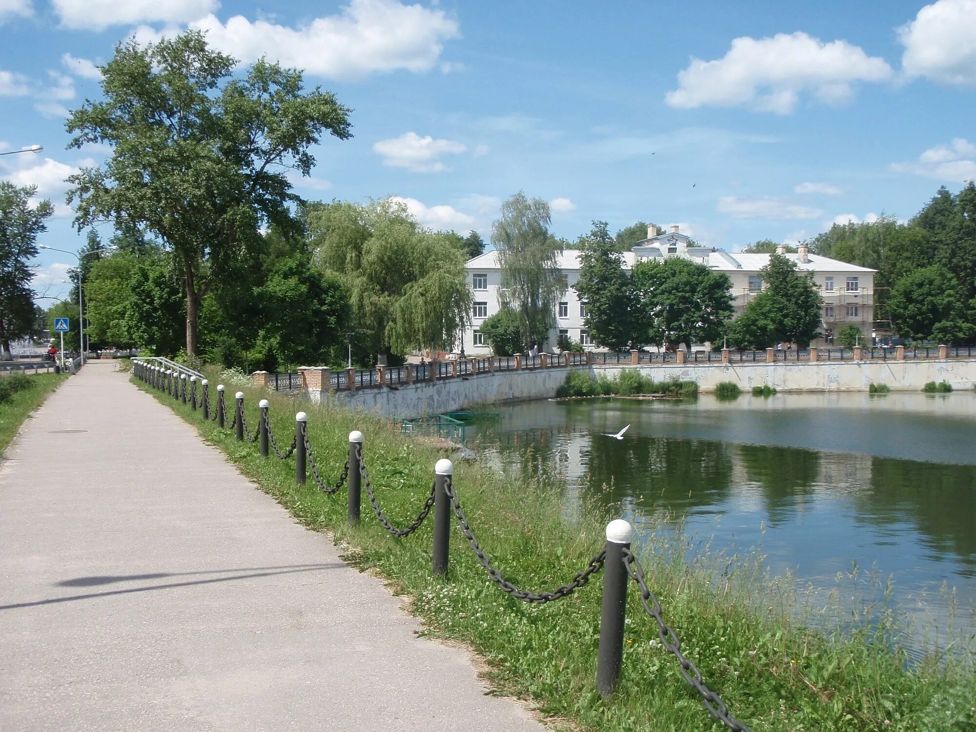 Город люд. Людиново набережная. набережная города людиново. людиново калужская область. набережная людиново калужская область.