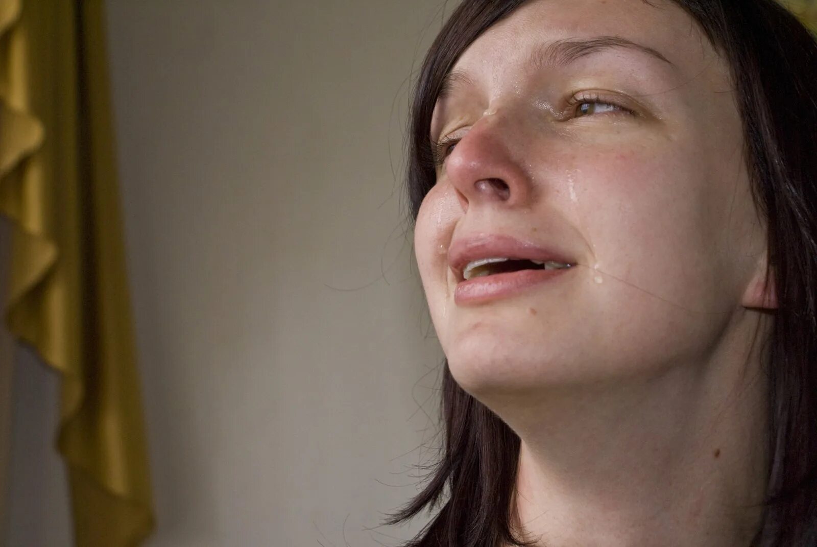 Use crying. Rebecca crying. christian girl cry. soyjack girl crying. russian crying woman.