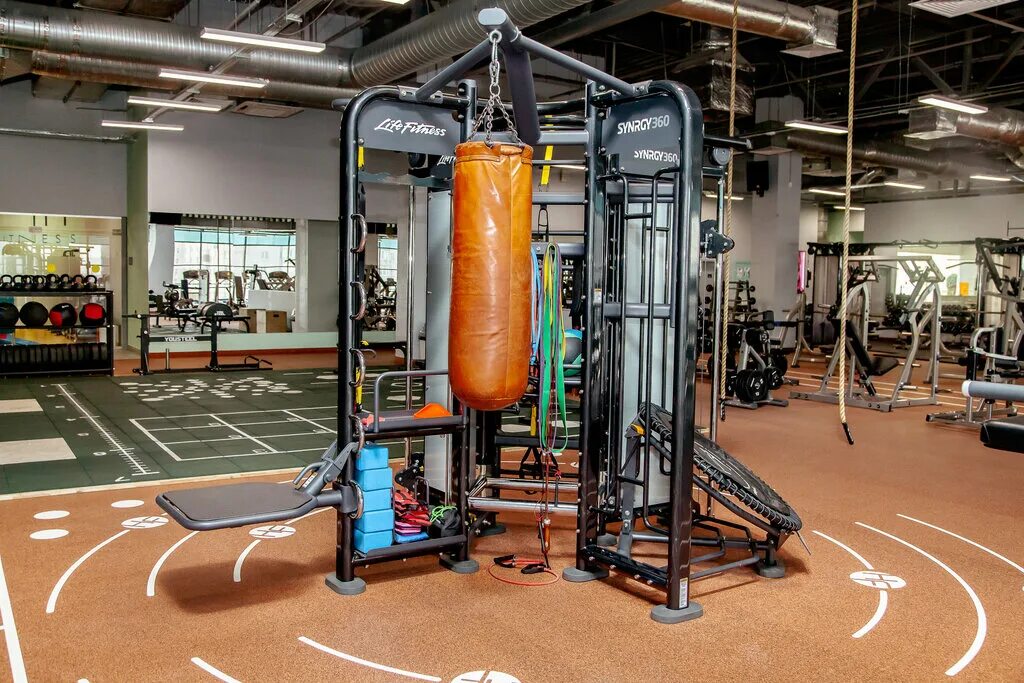 Hit fitness питерлэнд. хит фитнес. хит фитнес в атмосфере. Hit fitness комендантская площадь. хит фитнес.