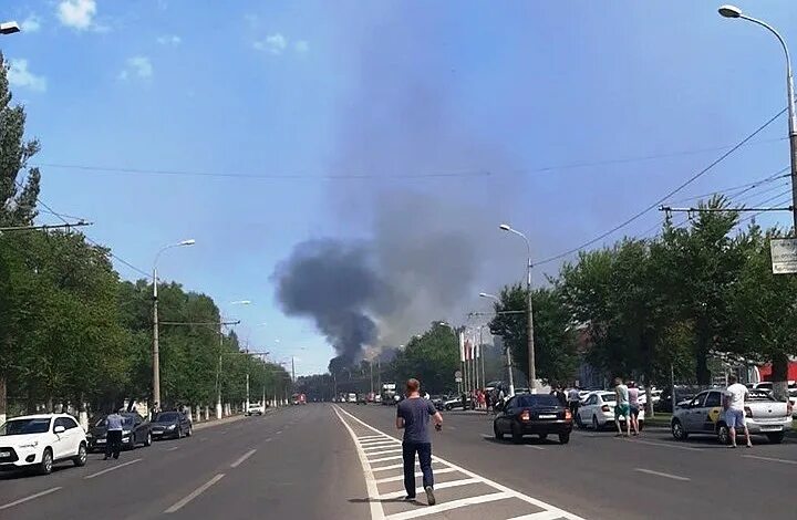 Взрыв АЗС Волгоград 10.08.2020. Волгоград 2020 взорвалась заправка. Горячая вода ленина