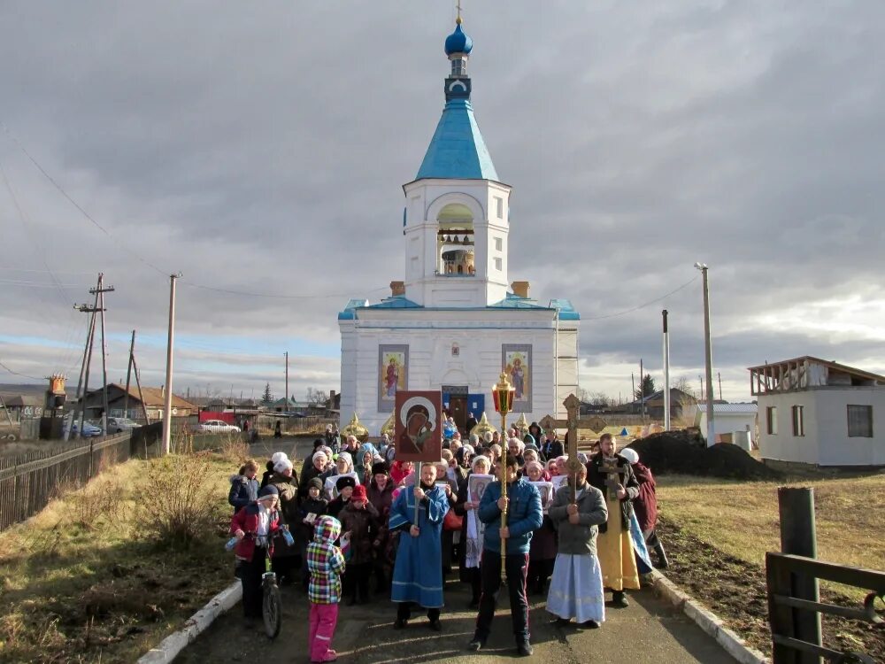 Маломинусинская церковь минусинский район. Малая минуса храм казанской иконы божией матери. Малая минуса. Храм иконы казанской божьей матери красноярск. Малая минуса церковь красноярский край.