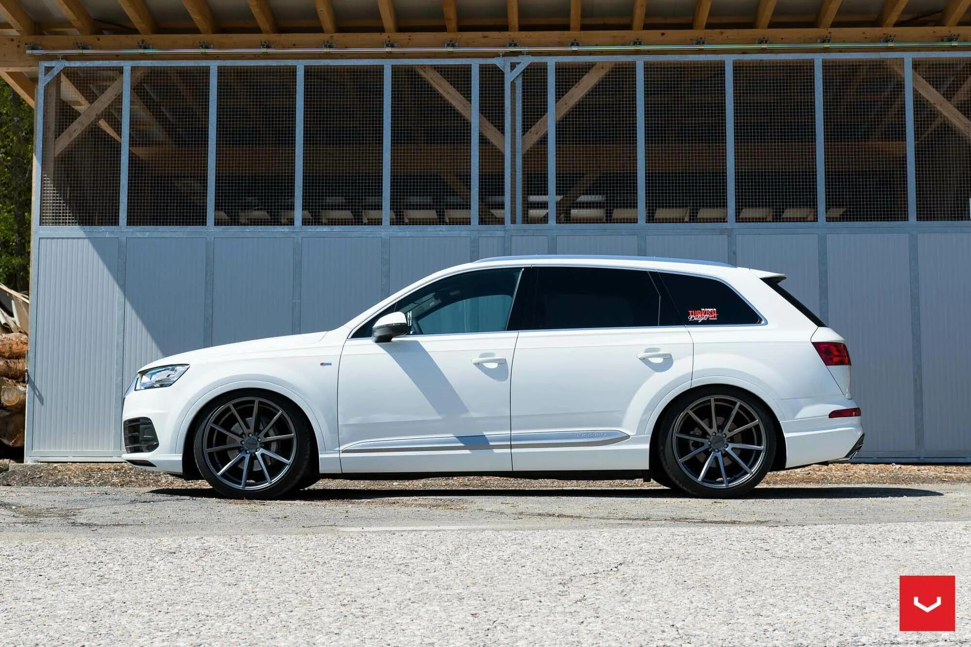 Диски q7 4m. Диски Ауди q7 4m. Audi q7 4m s line. VFS-2 Audi q7. Audi q7 на дисках hre.