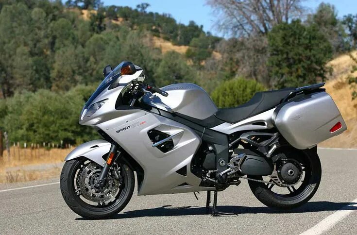 Test - MV Agusta Turismo Veloce 2015 - BIKEIT!