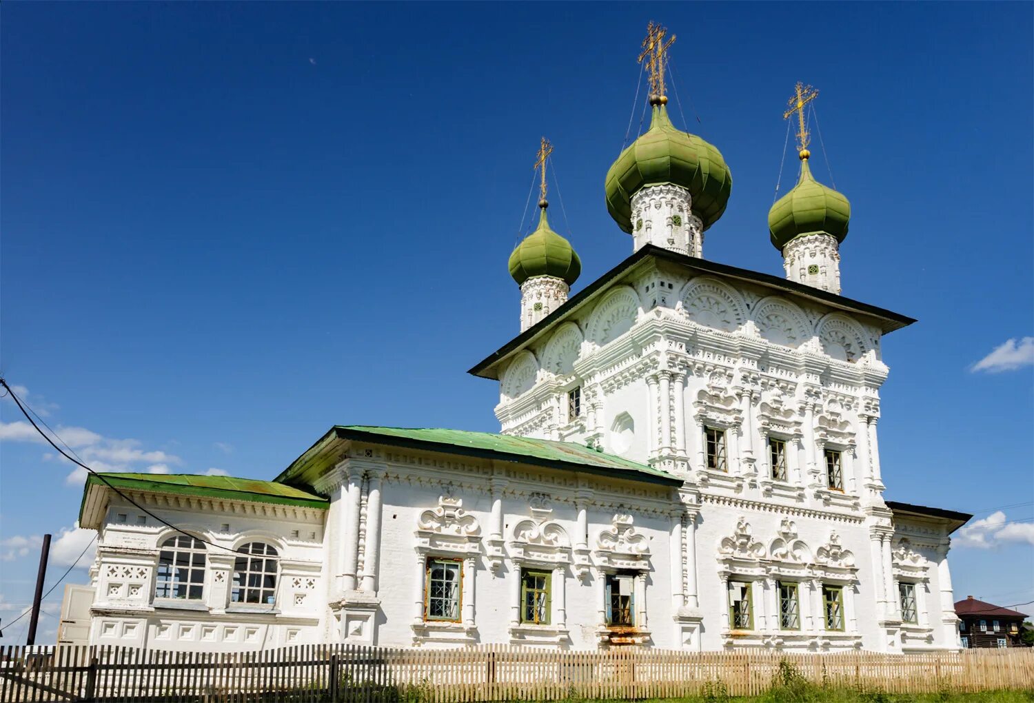 Воеводский дом в соликамске. Памятники архитектуры в перми в перми. Достопримечательности пермь храм рождества. Пермская государственная художественная галерея. Дом мешкова пермский краеведческий музей пермь.