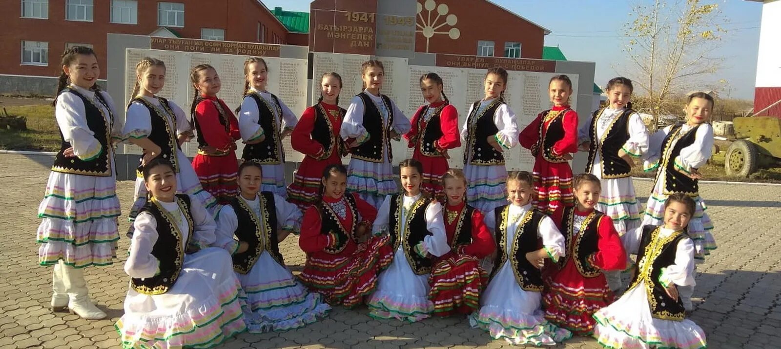 Дши новоуральск бызов. Дши рб. Дши рб. Конкурс золотая лестница стерлитамак 2023 год. Экзамен по фортепиано иркутск.