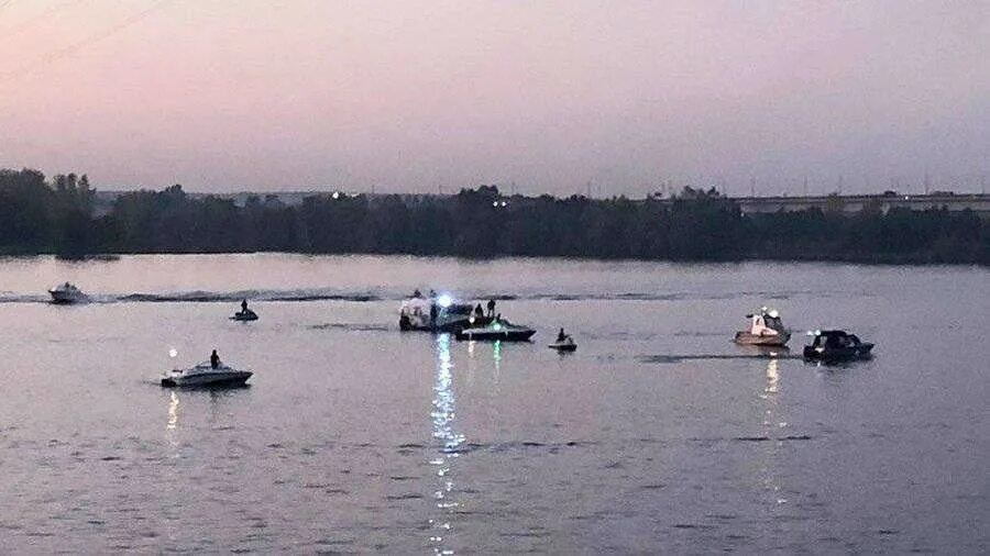 Клязьминское водохранилище ГТС. Клязьминское водохранилище Медведково. Клязьменское водохранилище. Клязьминское водохранилище под водой. Вертолеты над железногорским водохранилищем