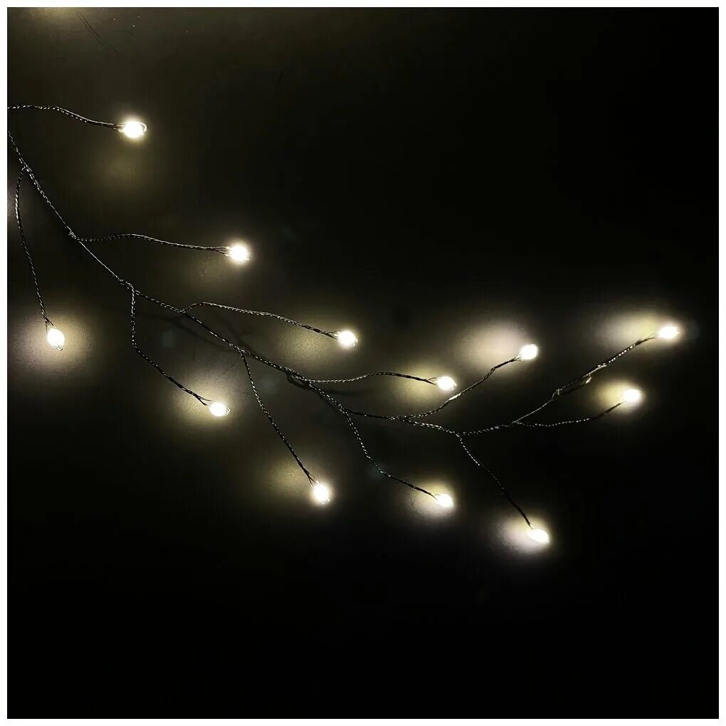 гирлянды капельки luca. гирлянда luca lighting нить капельки. декор гирлянда капельки коломенка. гирлянда luca lighting 1000. 25 м, 350 ламп, белый/зеленый провод.