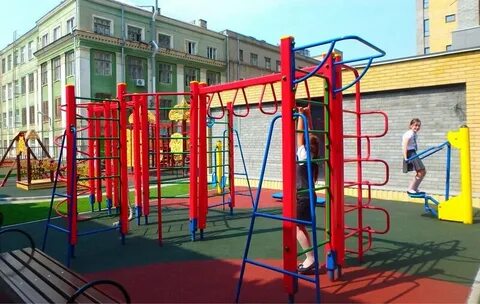 Площадка на школьной улице