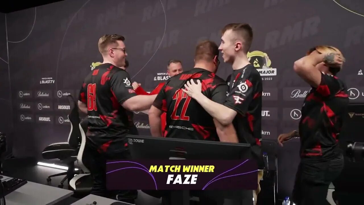 FAZE валорант. FAZE Clan 2014. Пудра fase. Dualsense FAZE Clan.