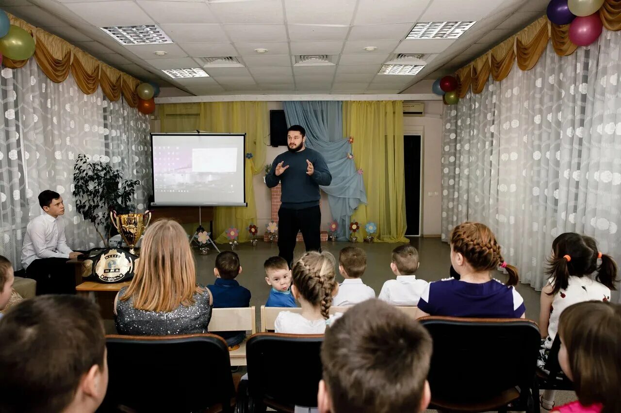 ГКУ со Сергиевский КЦСО янтарь. Государственное казенное учреждение Сергиевский центр. Архангельская область Сергиевская КЦСО. Сергиевский дом культуры журналисты. Социальные учреждения самарской области