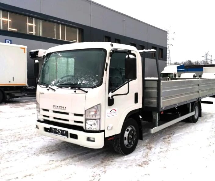 Isuzu npr75lm. Isuzu npr75 бортовой. Isuzu 75 бортовой. Isuzu Elf npr75. Бортовой грузовик 5 тонн