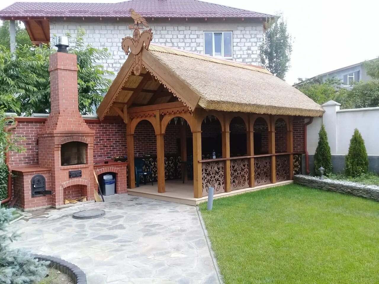 Барбекю рядом