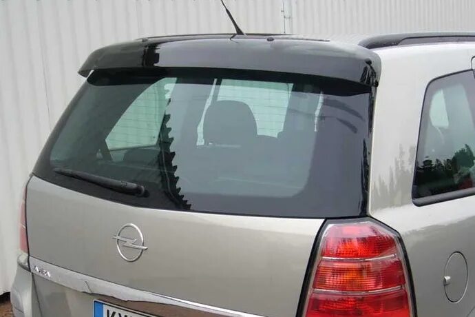 Двери opel zafira. Задний спойлер на Opel Zafira b. Спойлер (дефлектор) багажника Opel Zafira b 2006. Дефлектор 5 двери Опель Зафира. Спойлер козырек Opel Zafira b.