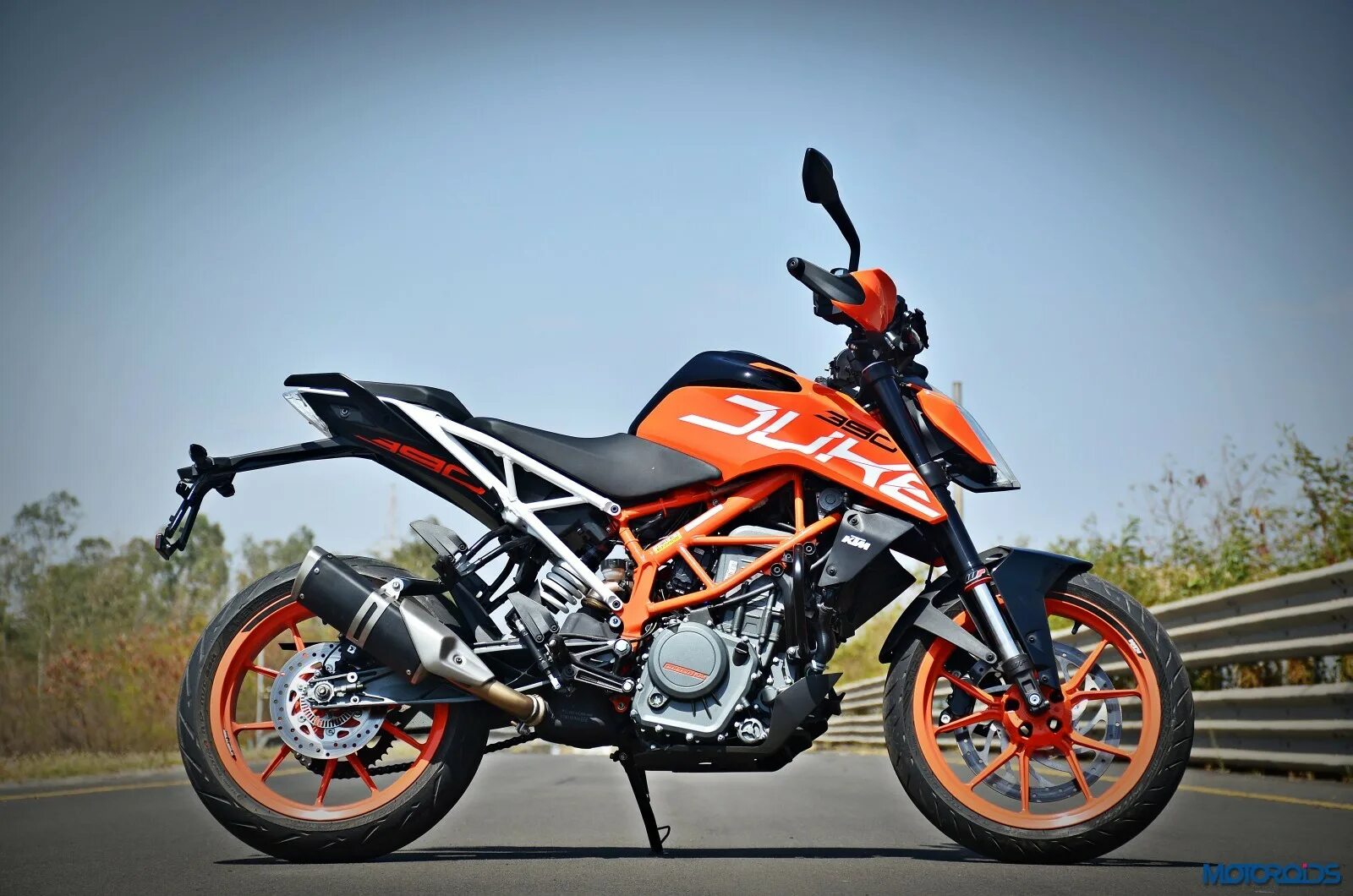 КТМ Дюк 390. Мотоцикл КТМ Дюк 390. KTM 390 Duke 2017. KTM 390 Duke ABS.