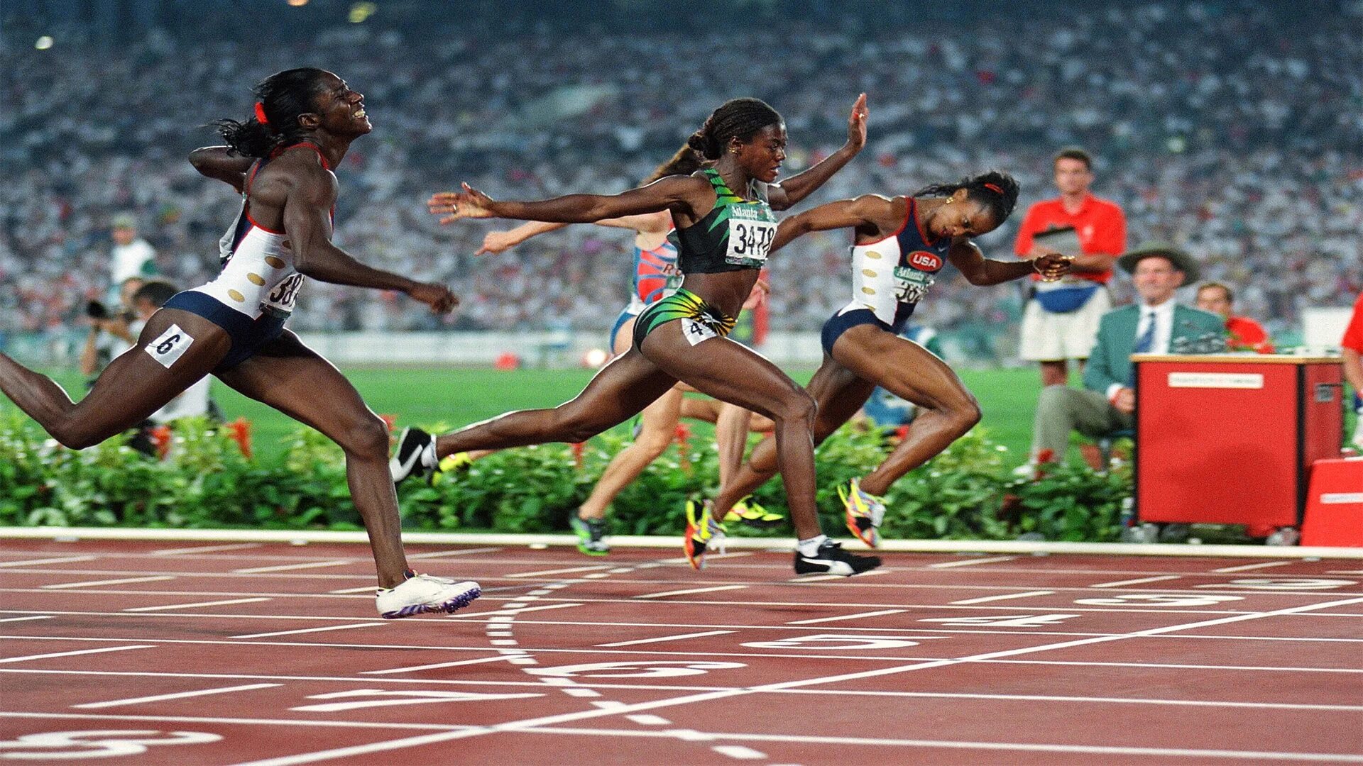Спортсмен на дистанции. Мерлин Отти легкая атлетика. Мерлин Отти Ямайка. Мерлин Отти фото. Бегунья из Ямайки Мерлин Отти.
