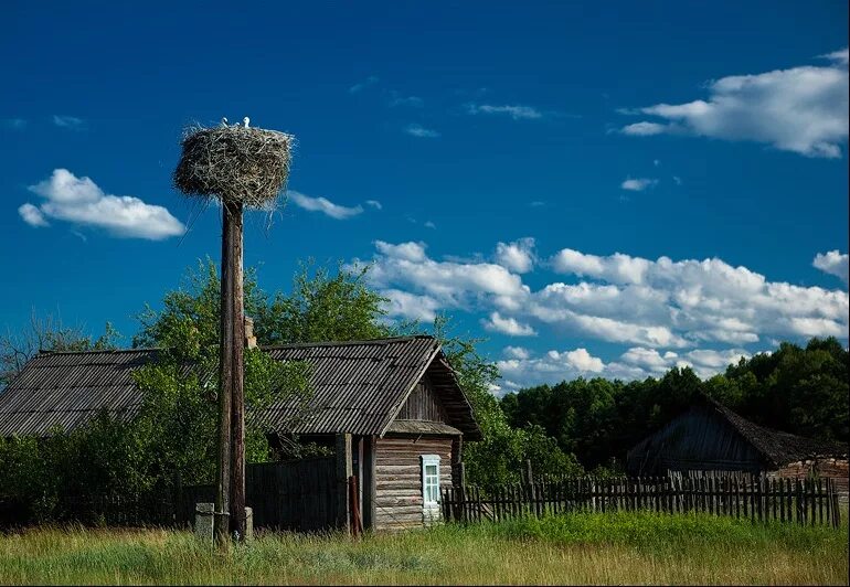 Не поли хату. Вёска деревня Белоруссия. Белоруссия деревня тавцвелы. Деревня Дуброва в Белоруссии. Деревенский домик в Белоруссии.