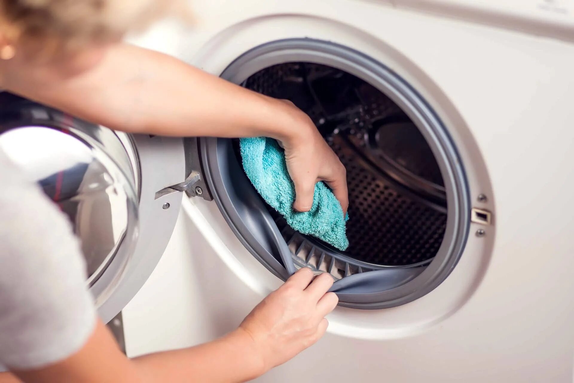 Очистка стиральной машины автомат. Washing Machine Door резина. Засор в стиральной машине. Стиральная машина без накипи. Wash Cleaner для стиральной машины.