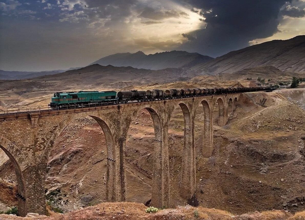 Железные дороги ирана. Трансиранская железная дорога (Иран). Трансиранская железная дорога Эльбурс. Трансиранская железная дорога Хузестан. Железная дорога Ирана ЮНЕСКО.