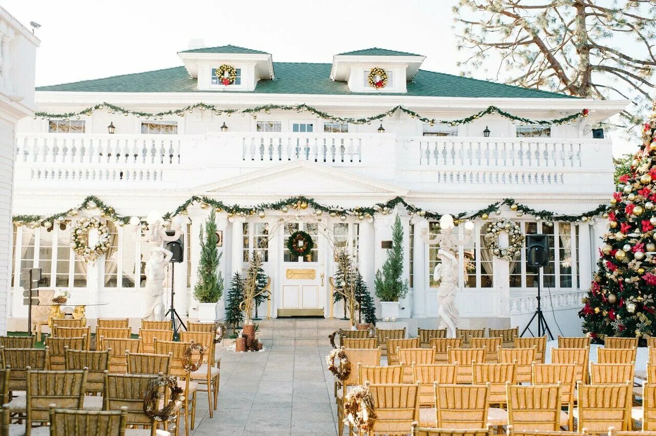 ресторан в белом ангеле. White house пятигорск ресторан. Ce маски white house. White hall ресторан ферганская. Anaheim white house.