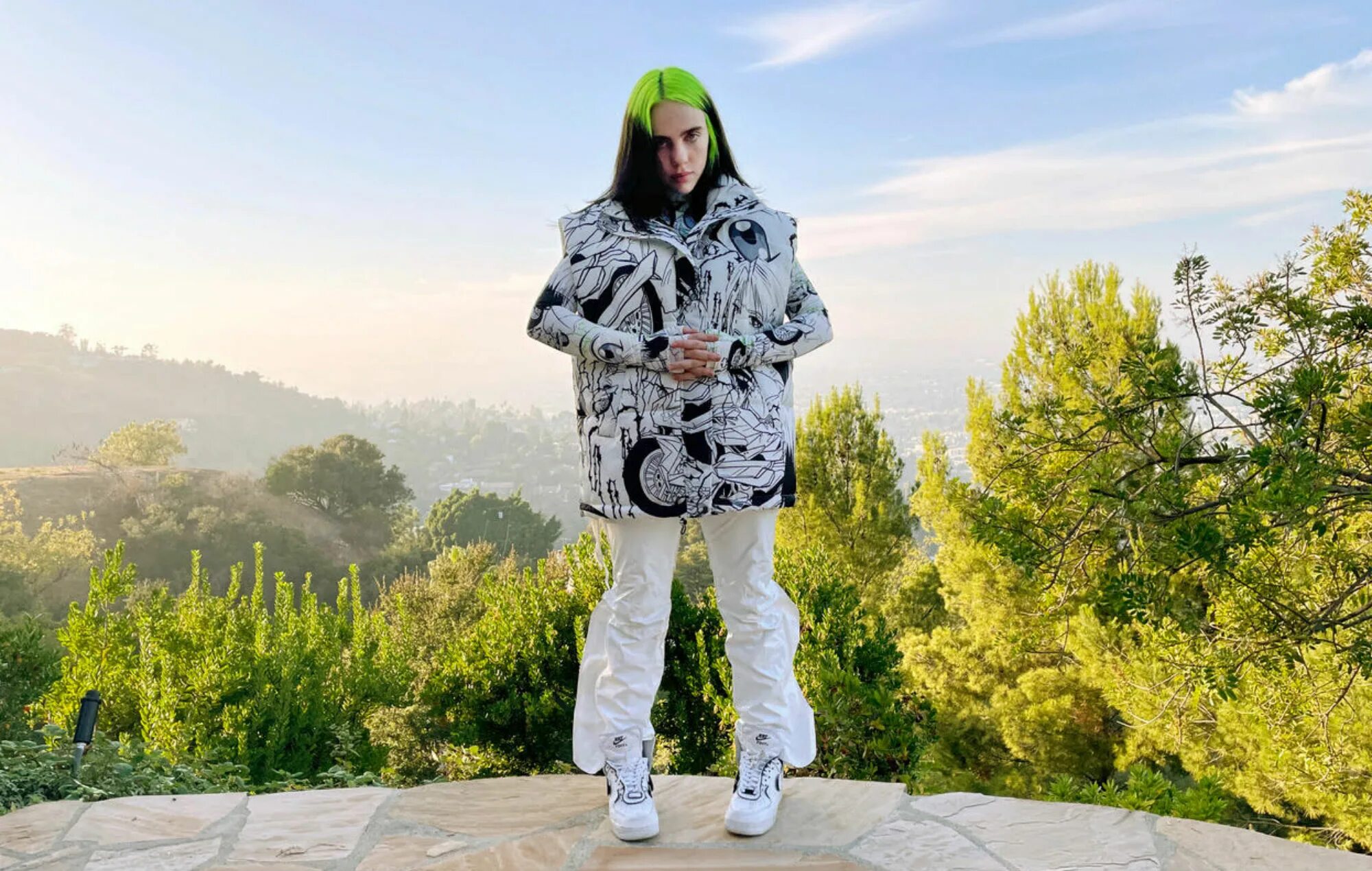 Billie eilish over. Билли Айлиш. Билли Айлиш 2021. Билли Айлиш 2022. Билли Айлиш сейчас.