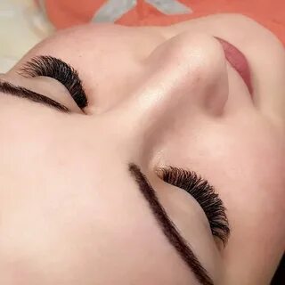 Ваше наращивание ресниц