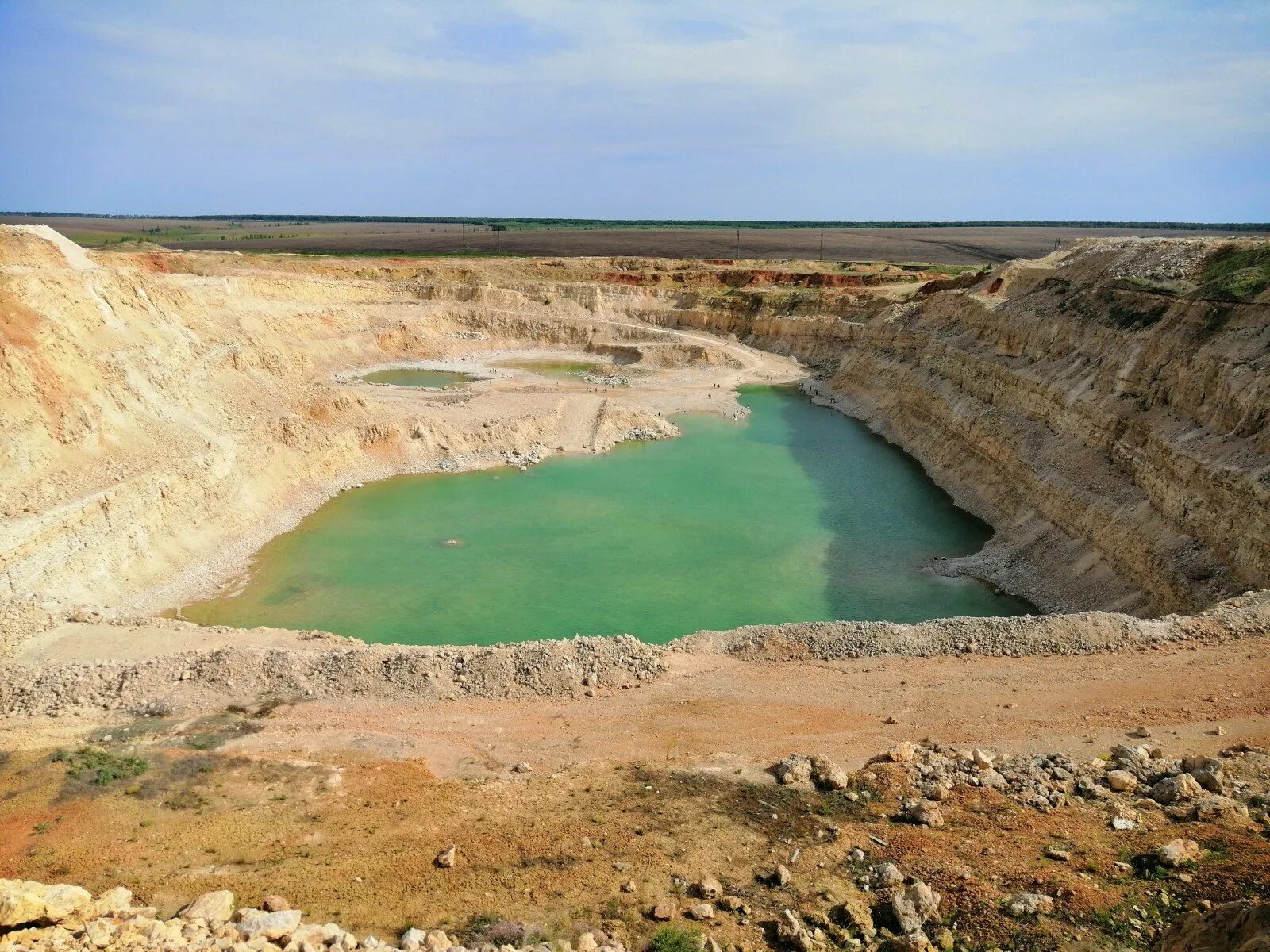 Добыча в самарской области. Падовский карьер Самара. Падовский карьер Тольятти. Карьер Падовка карьер Самарская область. Мирный Самарская область карьер.