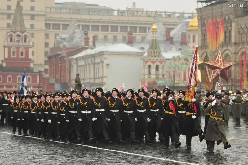 Парад Победы 1987 года на красной площади в Москве. Парад 7 ноября 1987. Парад 7 ноября 1974 Москва. Парад 7 ноября 1977.