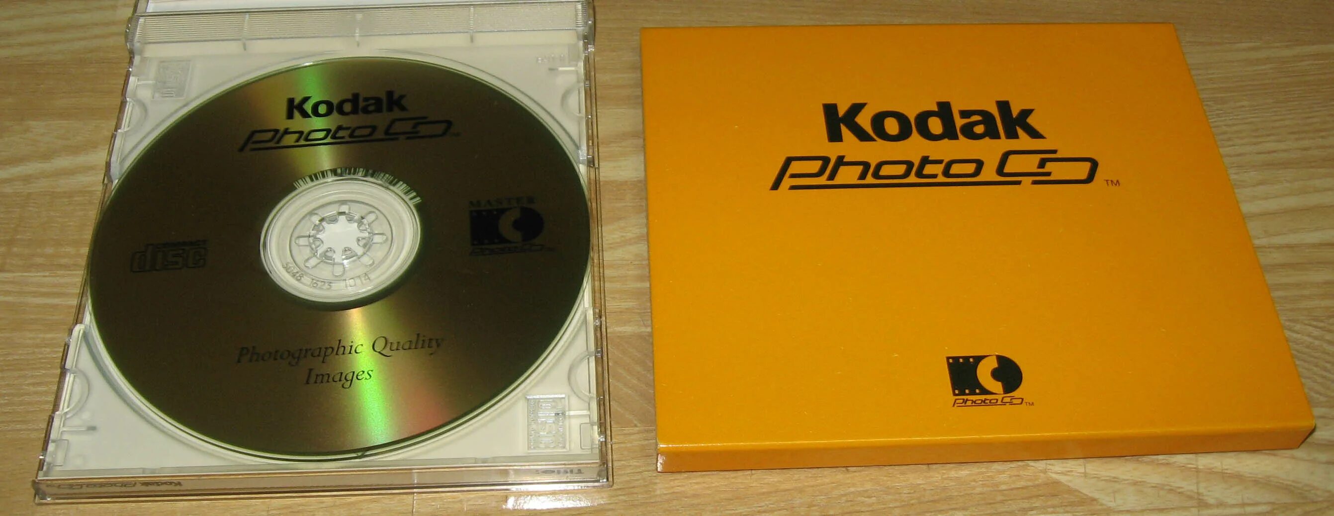 Kodak диск. Kodak photo CD. Первый компакт диск. Компакт диск Роснефть.