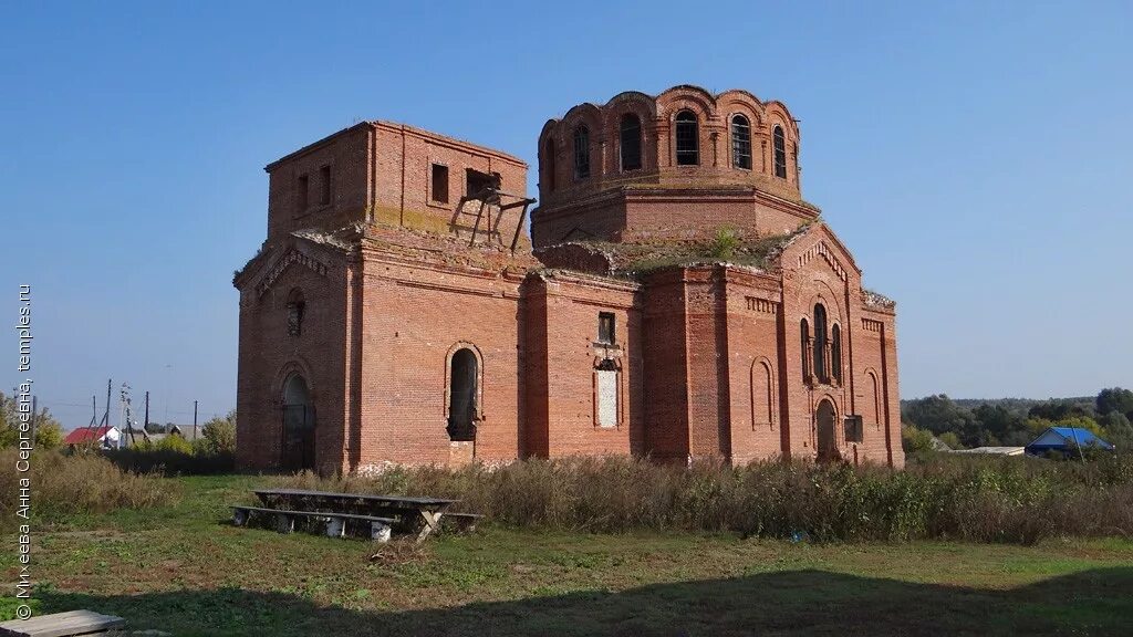 Красная река ульяновская. Церковь красная река Ульяновская область. Село красная речка Ульяновская область храм. Красная река Старомайнский район Ульяновская область. Прибрежное Ульяновская область Старомайнский.