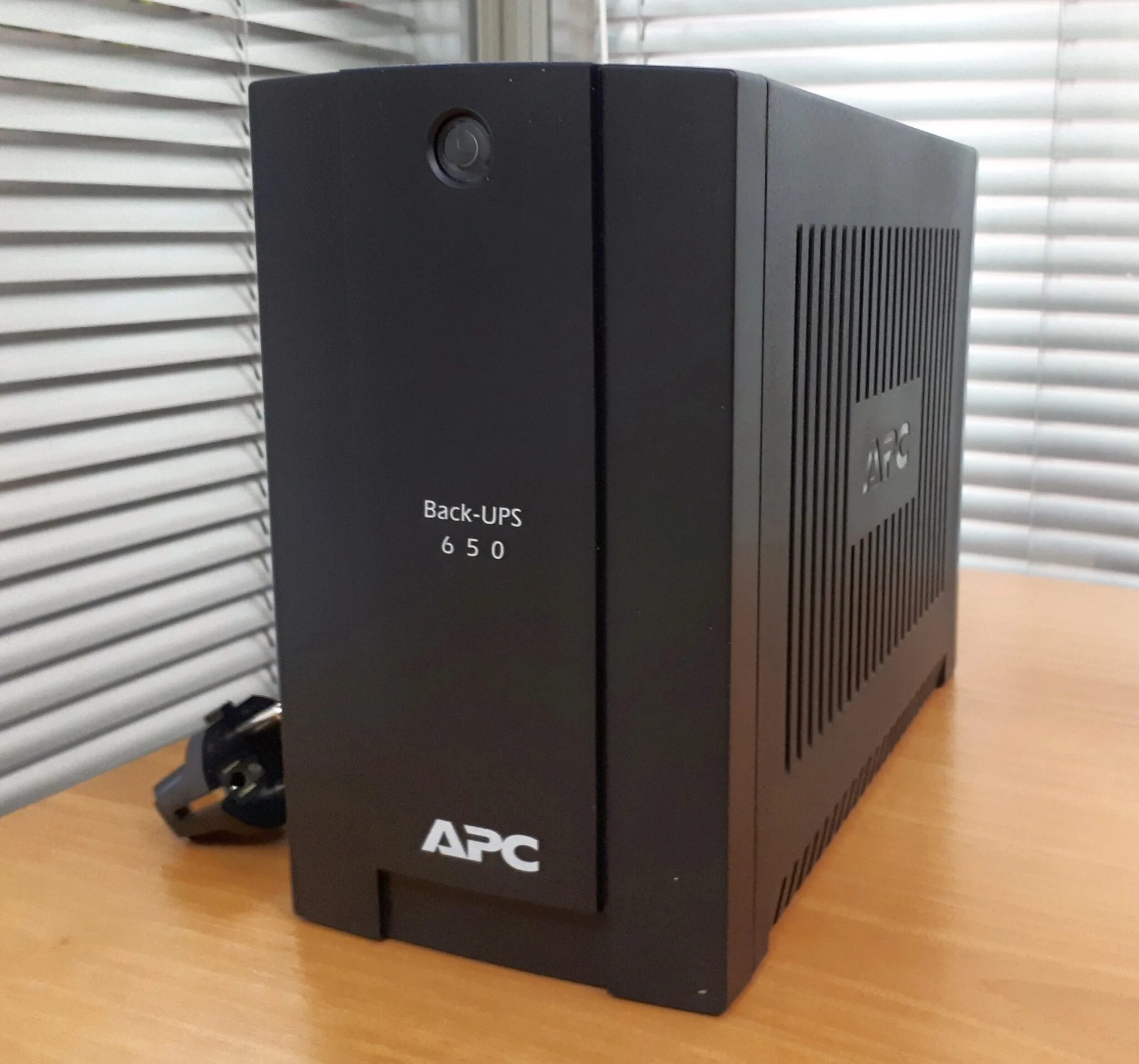 Ups BC 650-RSX 761. ИБП APC back-ups bc650-rsx761, 650вa. APC back ups 650. ИБП APC back-ups bc750-RS, 750вa. Apc bx650ci rs