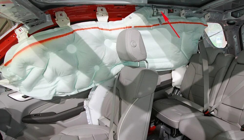 Где находится шторка. Шторки безопасности Mitsubishi Pajero Sport 2. Паджеро 4 3.8 подушки безопасности. Подушки безопасности Toyota Estima 3. Боковая подушка безопасности Prado 150.