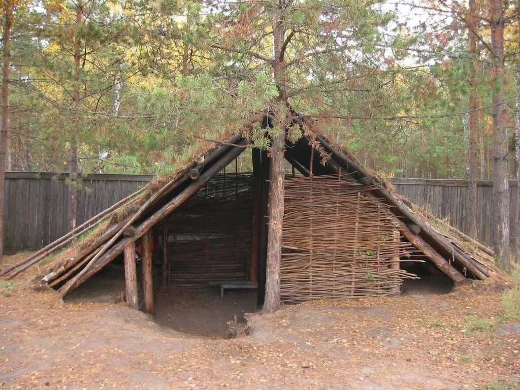 Андреевский музей заповедник тюмень. Археологический музей-заповедник на андреевском озере. Музей на андреевском озере тюмень. Музей на андреевском озере тюмень. Археологический музей на озере андреевском.