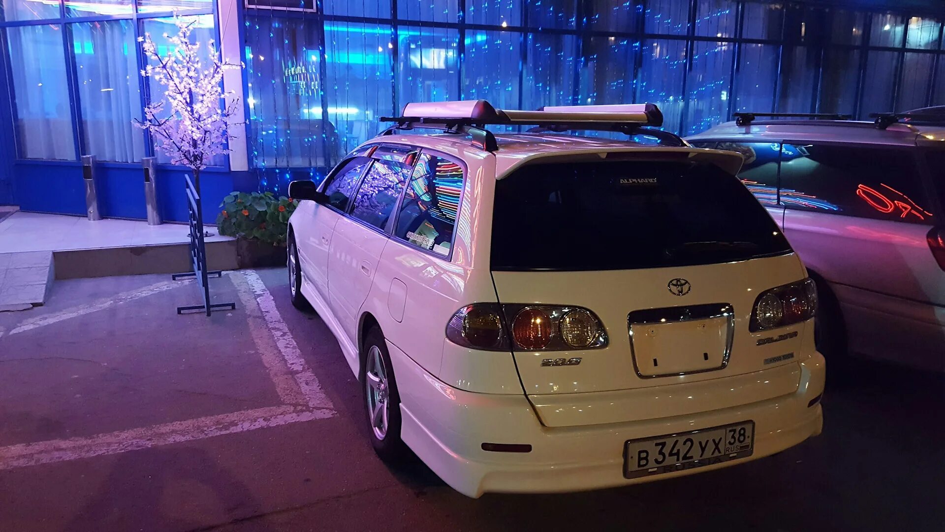 Калдина 215 купить. Caldina st215. Caldina 215. Toyota Caldina st215g. Toyota Caldina st215 стенс.